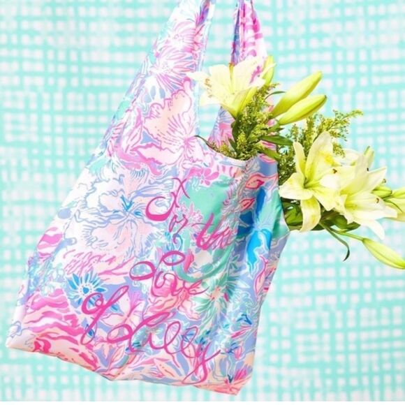 NWT Lily Pulitzer Packable Bag in Viva La Lilly - Picture 2 of 4